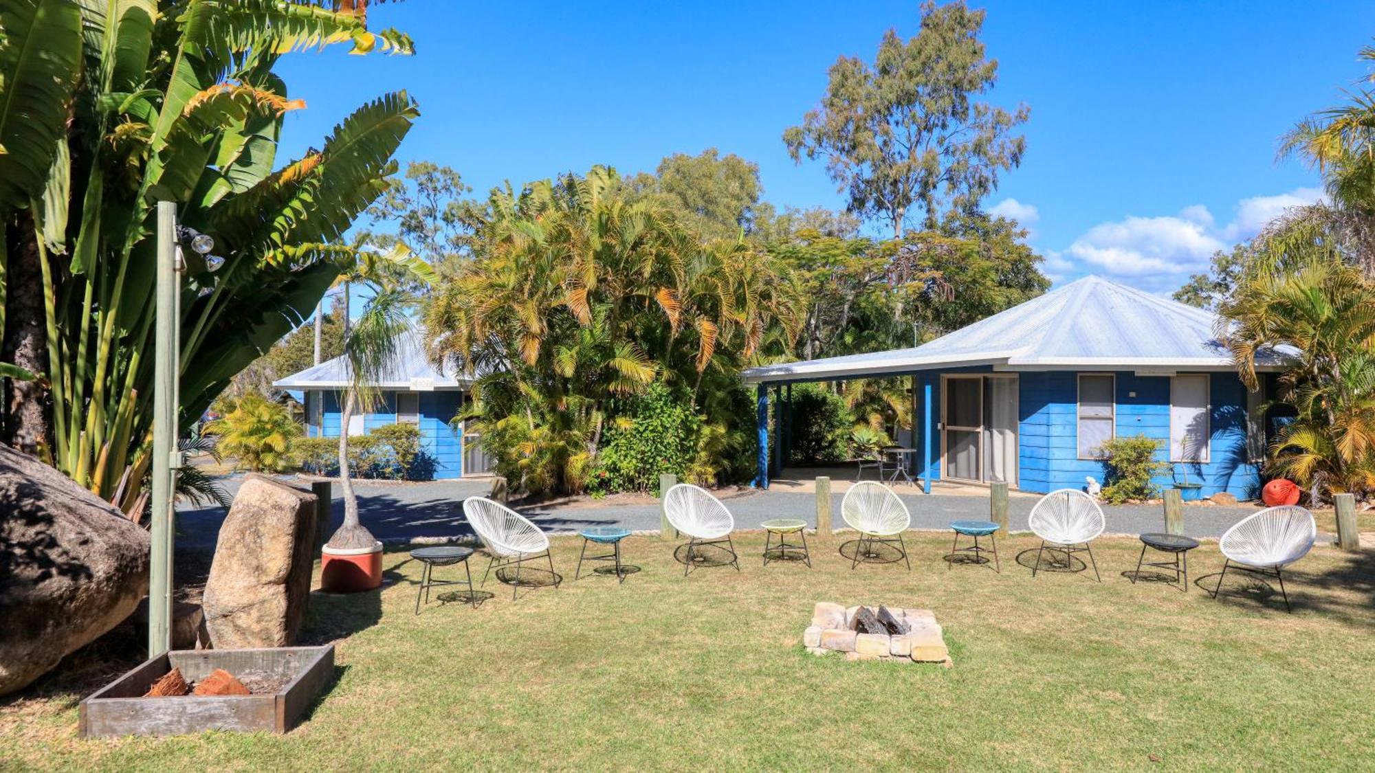 Boyne Island Motel And Villas Exterior photo